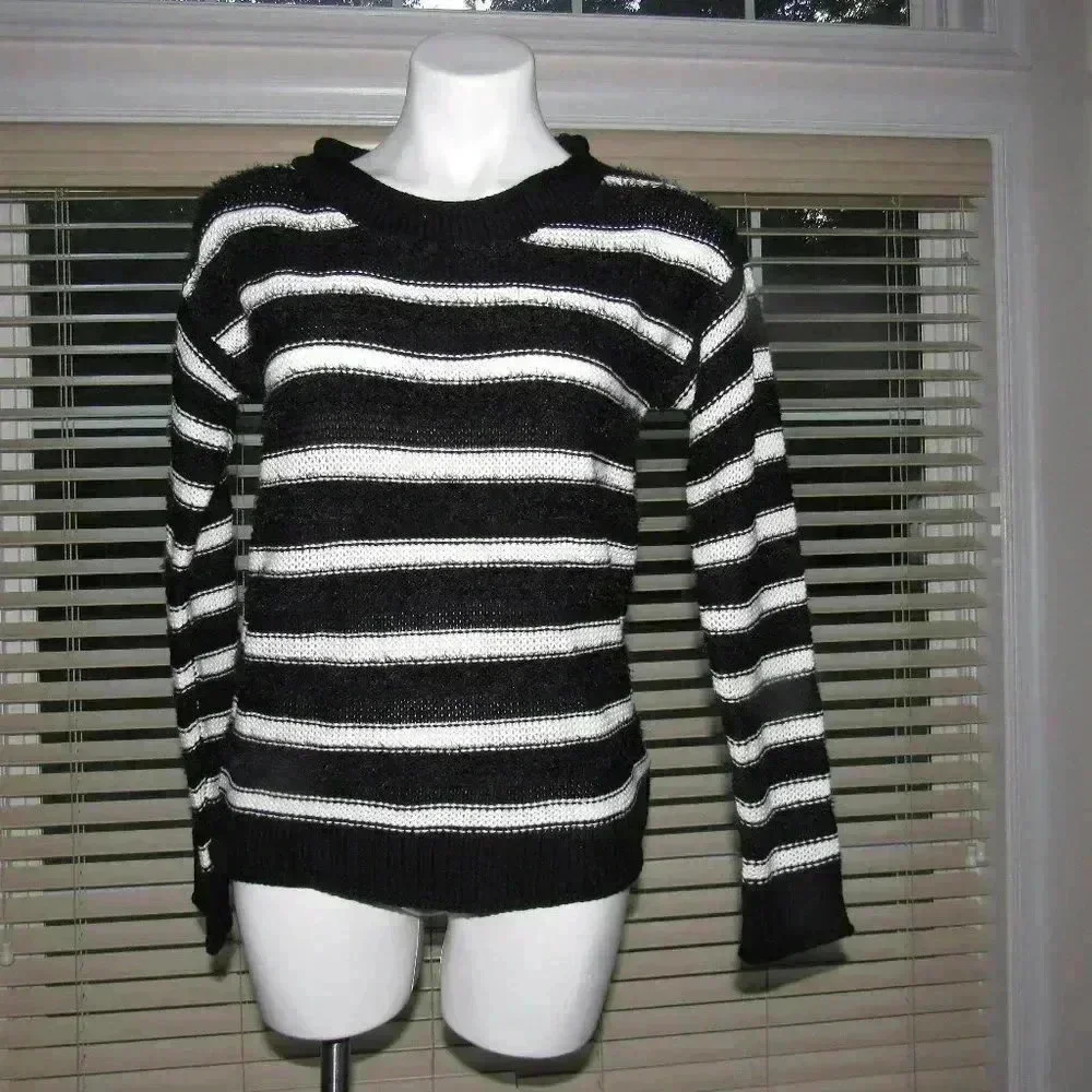 NWT REBECCA MALONE Black White Sweater Size S